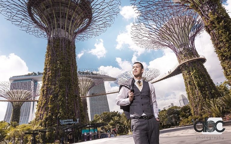 Photoshoot of man at Marina Bay