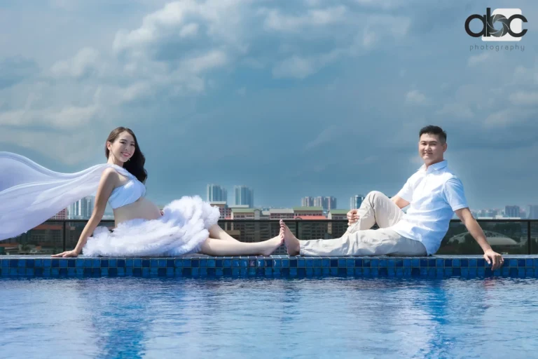 Outdoor maternity photoshoot Singapore poolside
