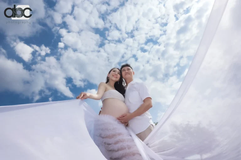 Pregnancy outdoor photoshoot Singapore with veil