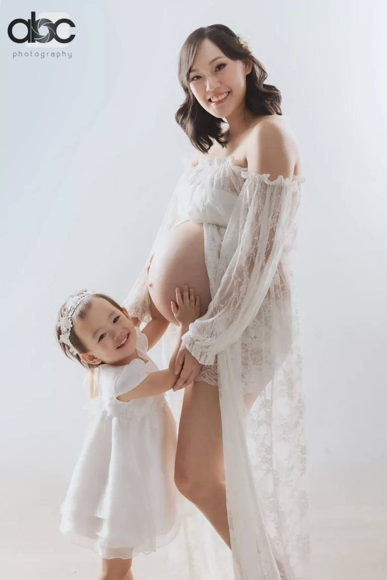 Mother and toddler maternity photoshoot Singapore