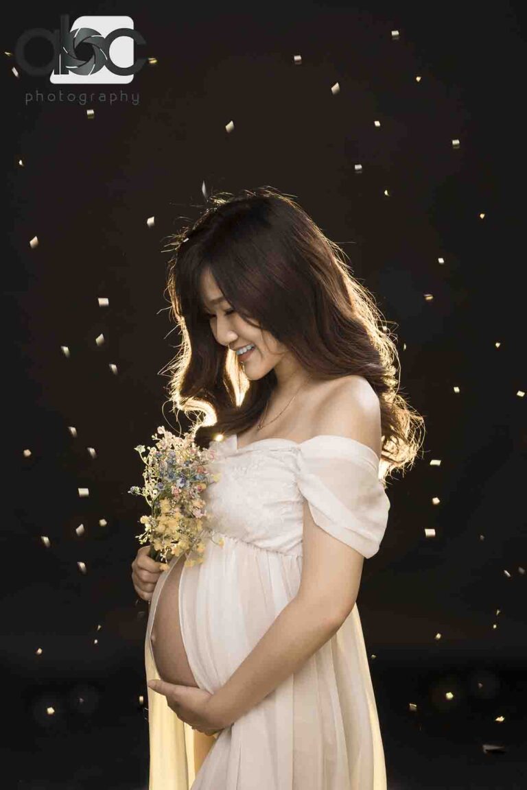 Maternity portrait with fairy lights Singapore
