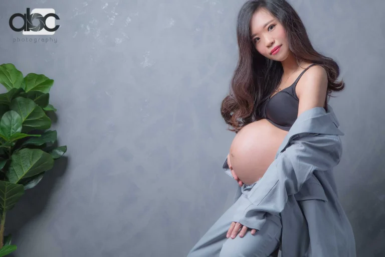 Maternity portrait in grey studio Singapore